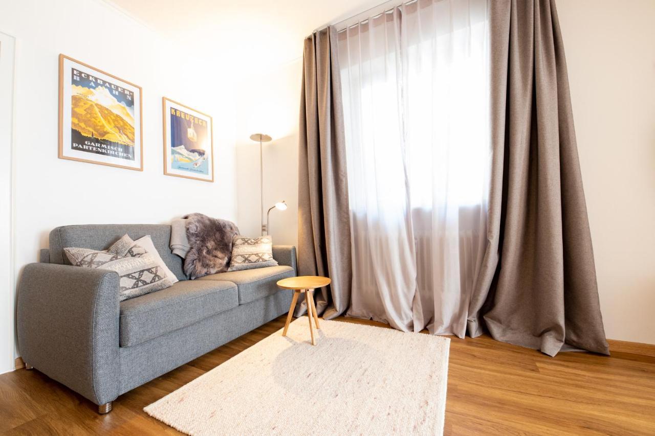 Gluecksgriff Apartment การ์มิช-พาร์เทนเคียร์เชน ภายนอก รูปภาพ