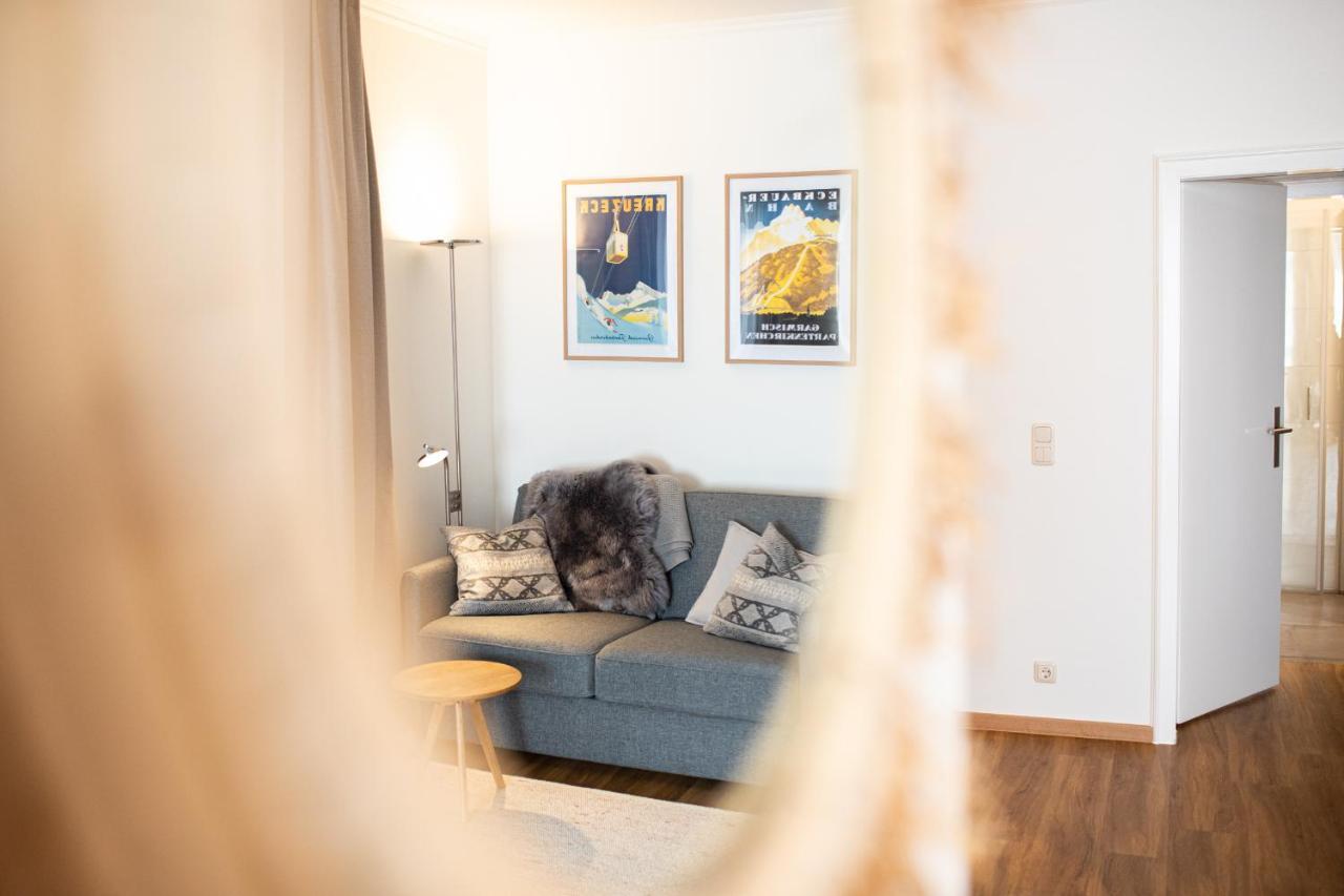 Gluecksgriff Apartment การ์มิช-พาร์เทนเคียร์เชน ภายนอก รูปภาพ